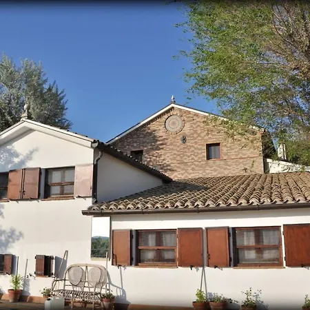 Βίλα Borgo Della Consolazione Sleeps 8 Trecastelli